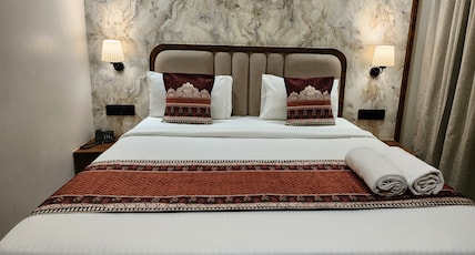 HOTEL ROYAL RETREAT Room Type - Standard Double Room HOTEL ROYAL RETREAT Room Type - Standard Double Room