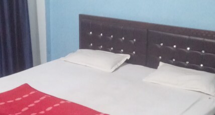 Shree Kashi Vishwanath guest house Room Type - Bedroom 8