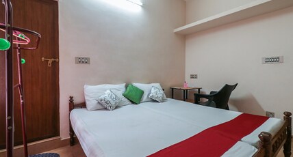 Valiyathayil Homestay Room Type - Budget Double Room