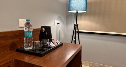 Hoztel Jaipur | Rooms & Dorms Room Type - Master Room with King Beds and AC