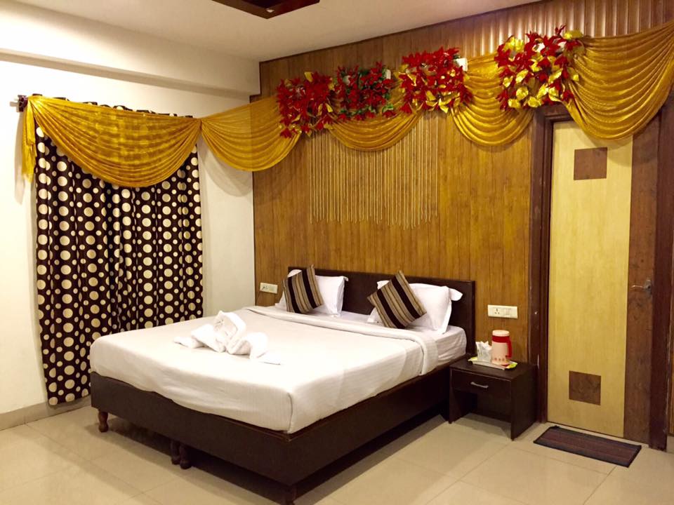 Hotel Amritsar Inn - Tap to explore photos