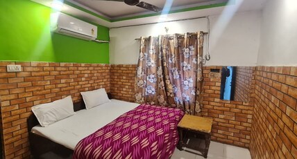 Hotel Radha Krishna lodge Room Type - Deluxe Room with AC