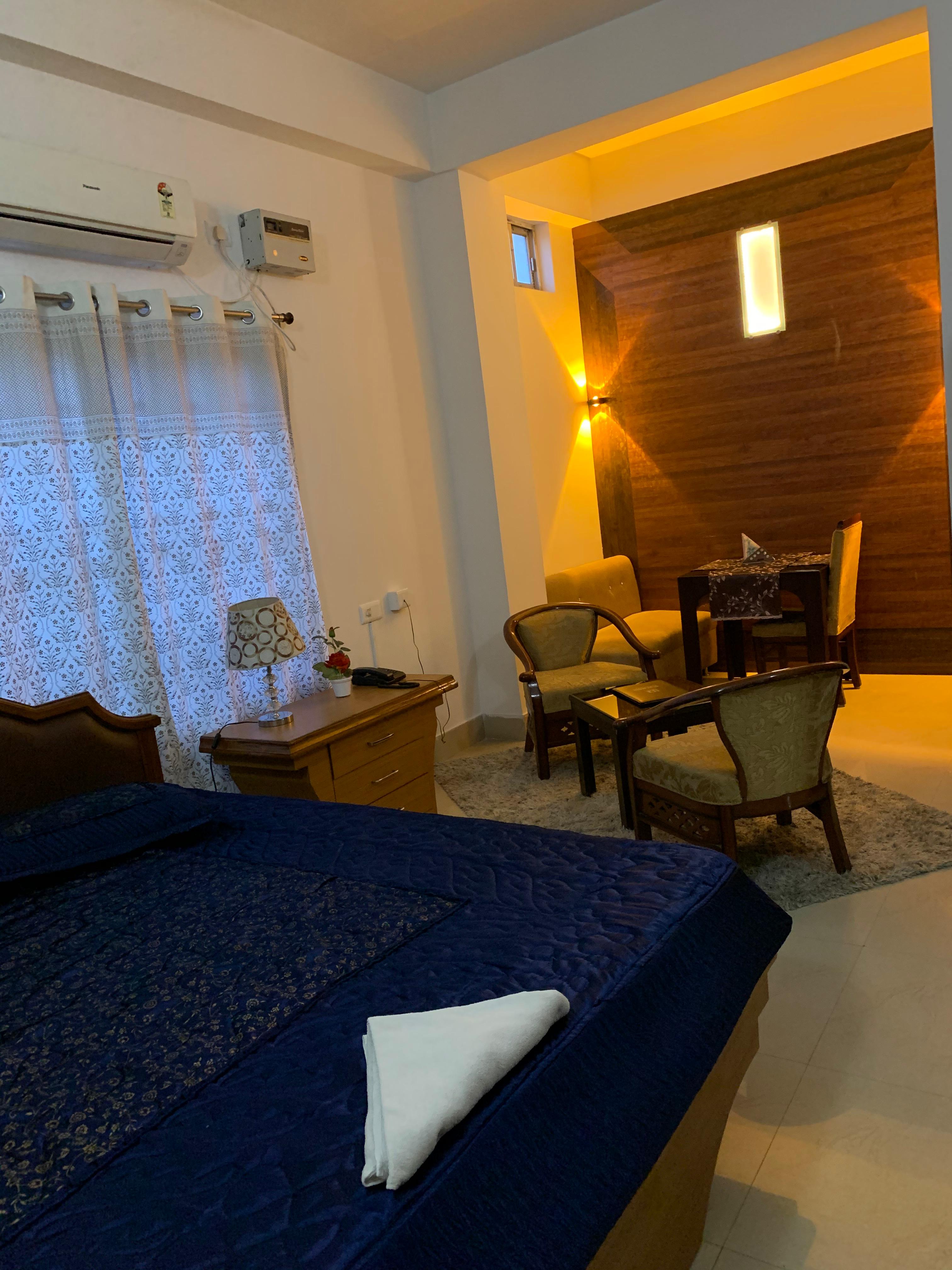 The Piccolo - Tap to explore photos