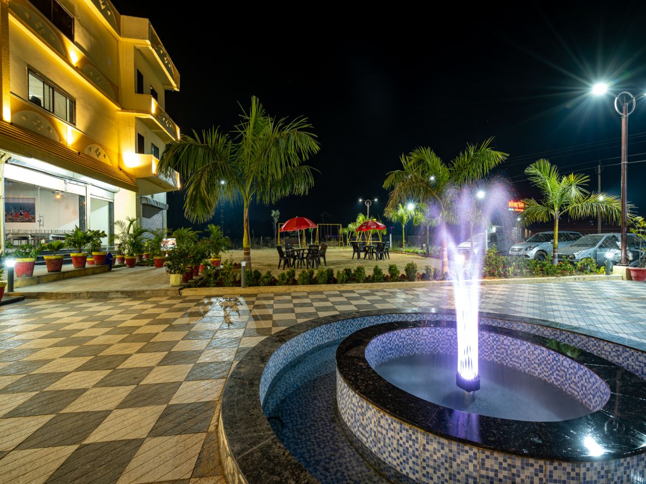 Hotel Chhattisgarh Palace - Tap to explore photos