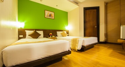 The Seasons Bangkok Huamark Room Type - Standard