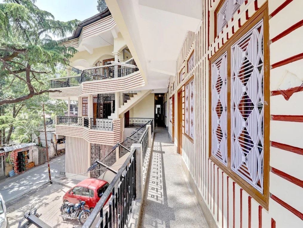 Hotel Woodland(walkable Distance from Mall Road) - Tap to explore photos