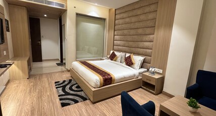 Hotel RRV Near Golden Temple with Parking Room Type - Executive Room City View