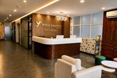 Yellow Sapphire Hotel Gachibowli