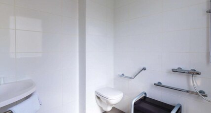 ibis budget Paris Porte de Vincennes Room Type - Reduced mobility room with adapted large bed