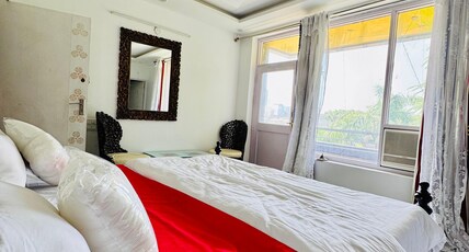 King Prince Palace Room Type - Royal Deluxe Room