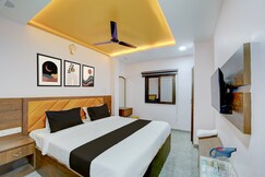 HOTEL O SHAURYA PALACE GUEST HOUSE