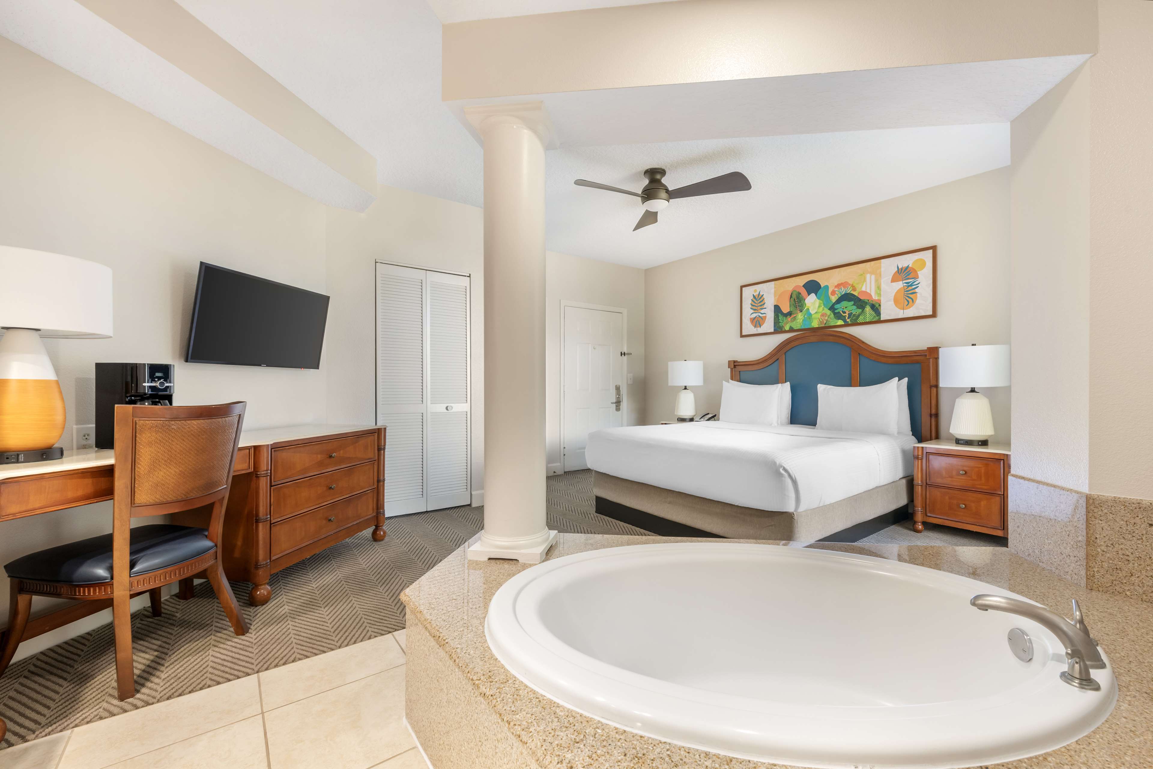 Hilton Vacation Club Cypress Pointe Orlando - Tap to explore photos