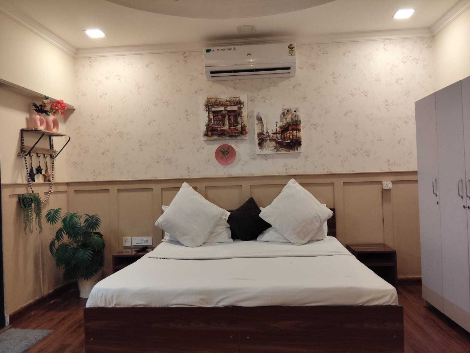 Townhouse HOTEL SPR ROAD - Tap to explore photos
