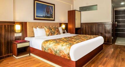Summit Oakden Resort & Spa ( Mall Road ) Room Type - Premium Room with View