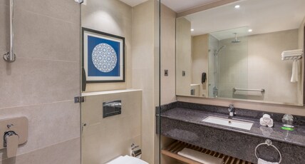 Holiday Inn & Suites AL JUBAIL Room Type - 1 Bedroom Suite Courtyard View Holiday Inn & Suites AL JUBAIL Room Type - 1 Bedroom Suite Courtyard View