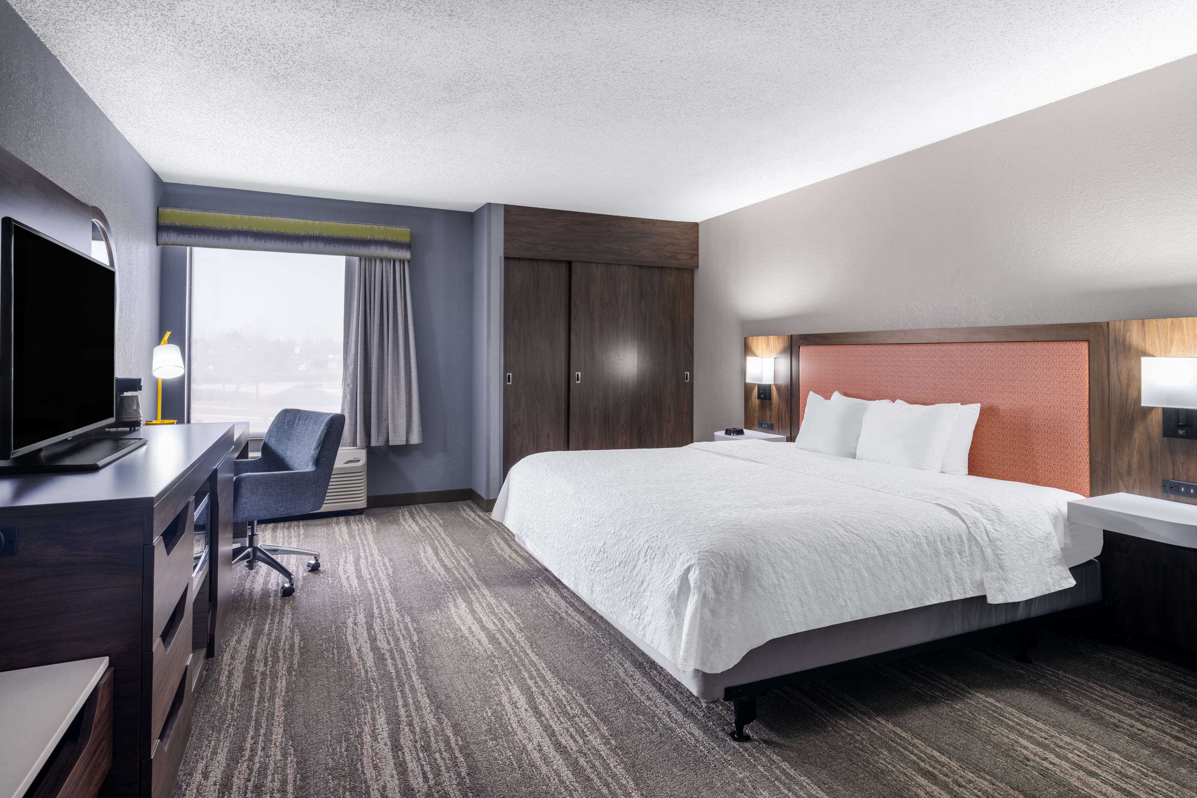 Hampton Inn Joliet I-80 - Tap to explore photos