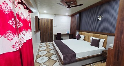 HOTEL SATYAM SHIVAM SUNDARAM Room Type - Deluxe Room