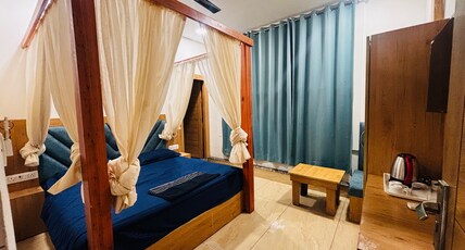 AVADH GUEST HOUSE Room Type - STANDARD DOUBLE BED ROOM