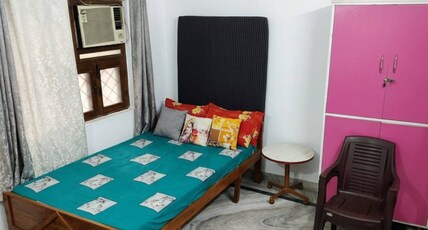 Shree Hit Chaitanya Niwas Room Type - Shree Hit Chaitanya Niwas