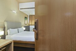 Vinaya Royal Inn