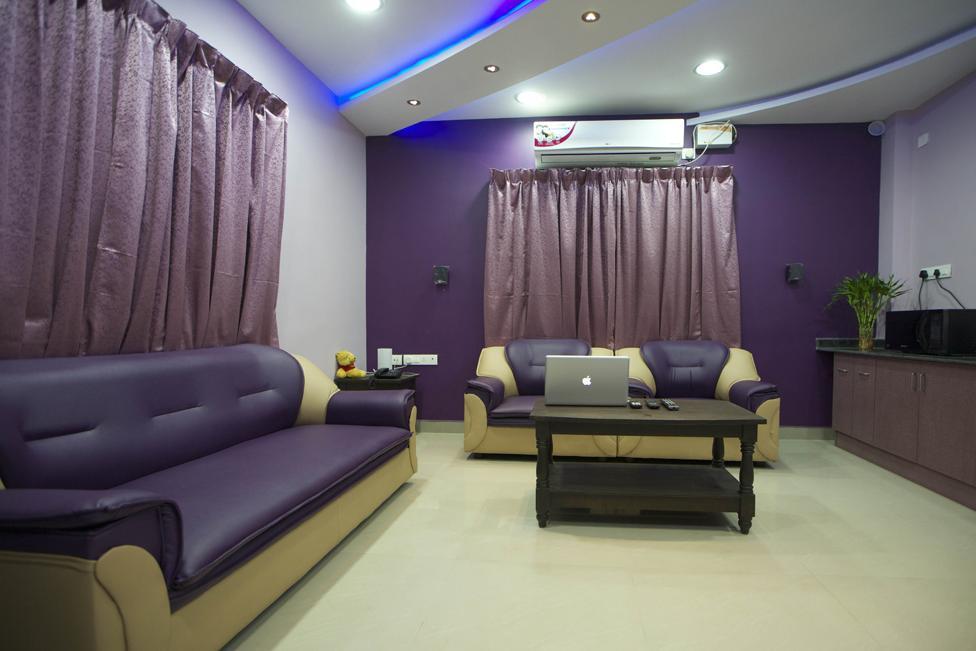 Max Classic Serviced Apartment - Tap to explore photos