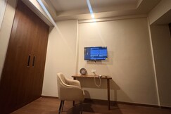 The Urban Nest| cozy elegant stay