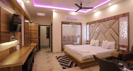 M SQUARE SEA VIEW RESORT Room Type - Deluxe with Balcony Pool View M SQUARE SEA VIEW RESORT Room Type - Deluxe with Balcony Pool View