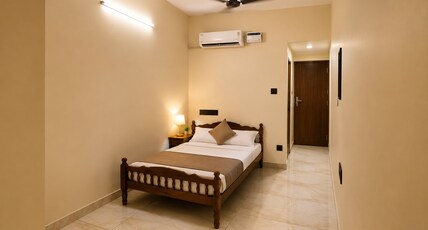 Short stay with double bed Room Type - 1 bedroom property