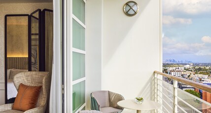 Cameo Beverly Hills by Hilton Room Type - PREMIER CITY VIEW KING