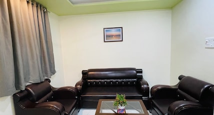 Bhigwan - Suyash Palace And Lodge Room Type - Executive Suite With Mountain View
