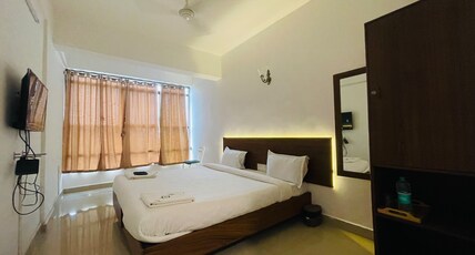 ZEKE HOTELS Room Type - Master Suites