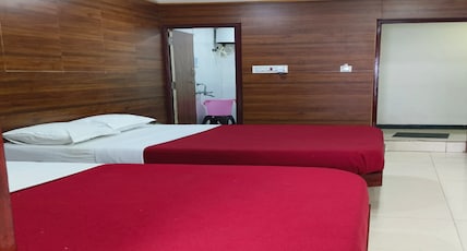 Ajantha Beach Guest House Room Type - North side sea View room four occupancy