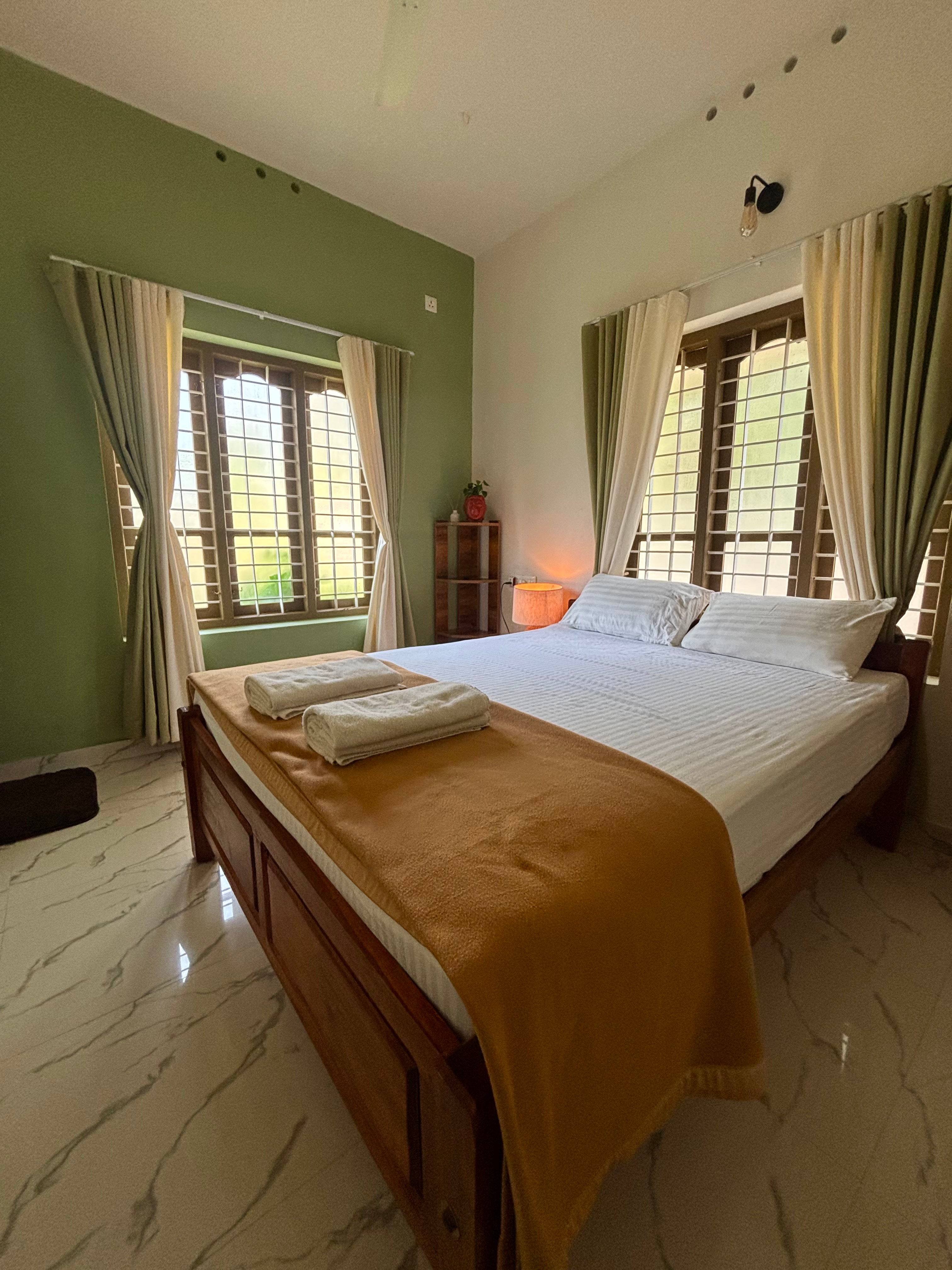 Laya Balita : South Cliff Villa Stay - Tap to explore photos
