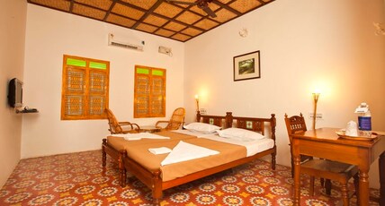 Chettinadu Court Room Type - Deluxe Double