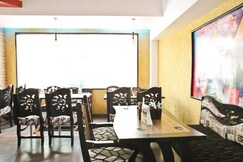 Hotel Ranjit's Lakeview