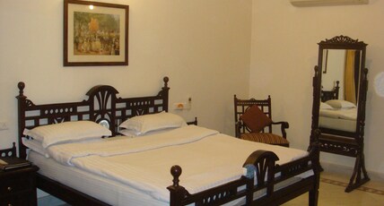 WelcomHeritage Golf View Room Type - Royal Club Room