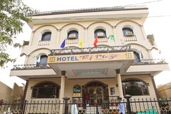 Hotel Taj Plaza