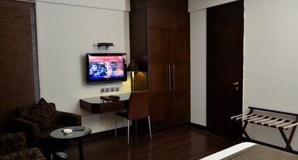 Southern Plaza Room Type - Deluxe Room