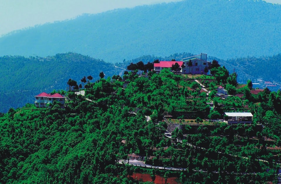 Classic Hill Top Resort - Tap to explore photos