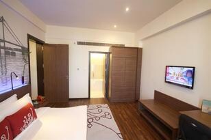 Vivanta Kolkata, EM Bypass Room Type - Deluxe Suite city view king bed with one way airport transfer Vivanta Kolkata, EM Bypass Room Type - Deluxe Suite city view king bed with one way airport transfer