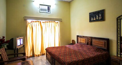 Hotel New Park Room Type - Deluxe Room
