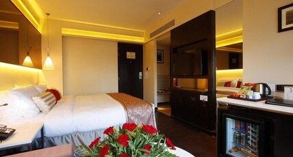 The Sahil Hotel Room Type - Superior Bathtub King